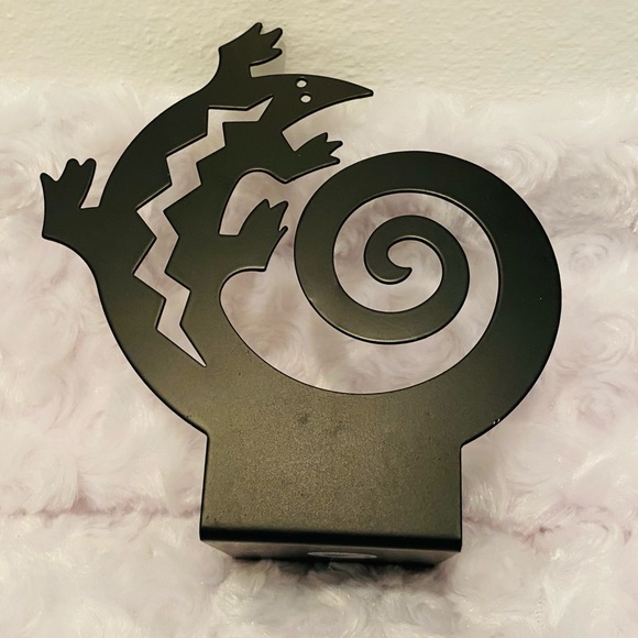 PartyLite Black Metal Gecko Tea Light Holder - Picture 2 of 6